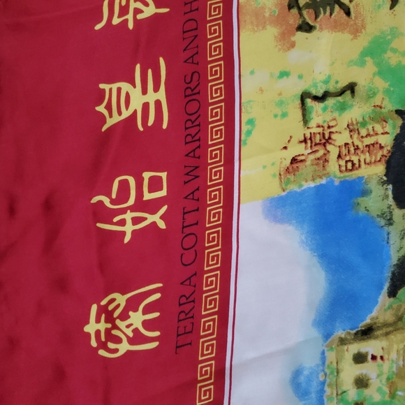 Rare TERRA COTTA WARRIORS and Horses Extra Large Square Mulberry Silk Sc… - Picture 6 of 9